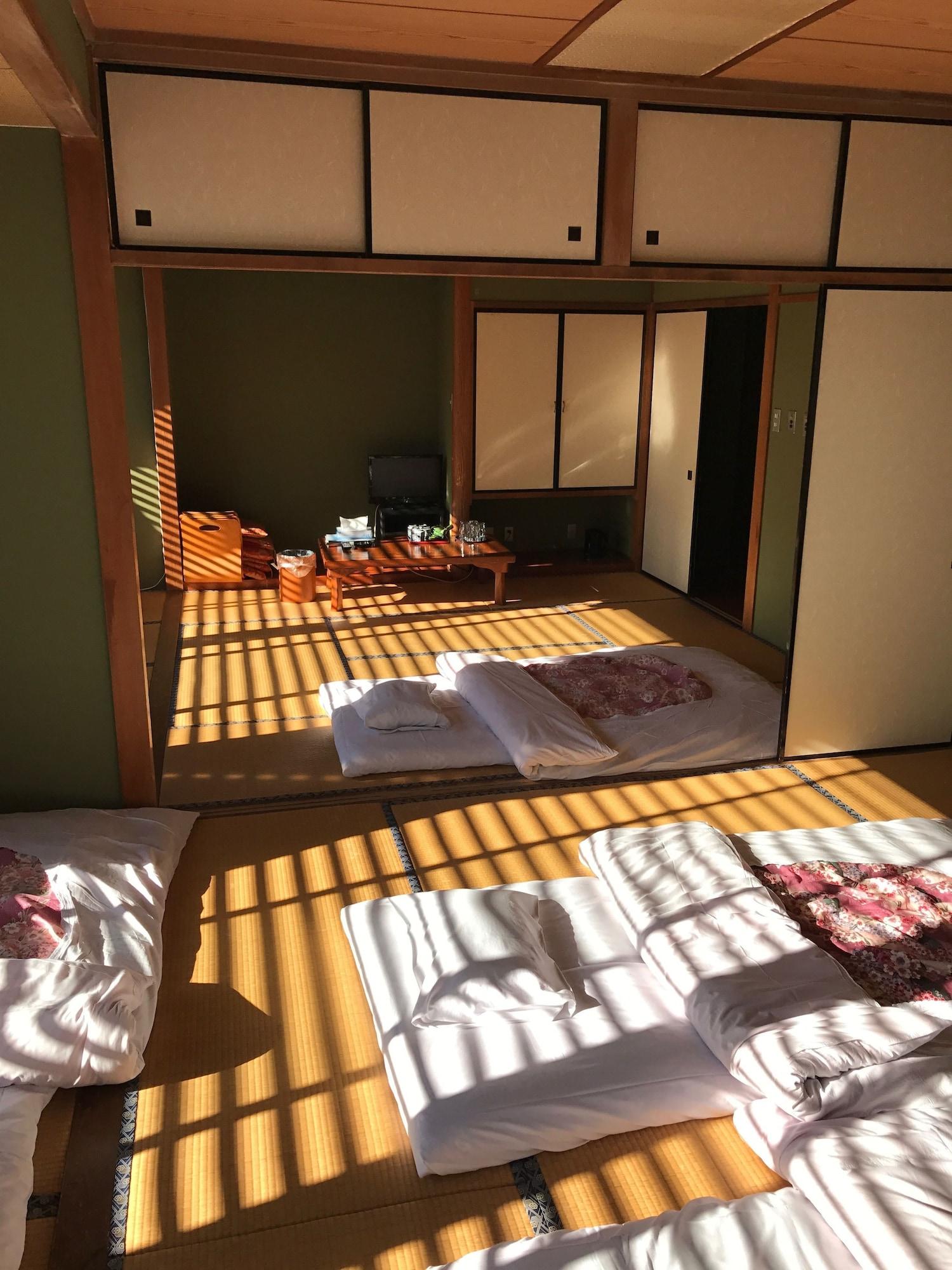 ホテル新まこも 2* 潮来市